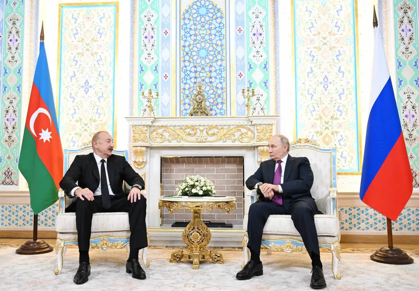 İlham Əliyevin Rusiya Prezidenti Vladimir Putin ilə təkbətək görüşü olub - YENİLƏNİB