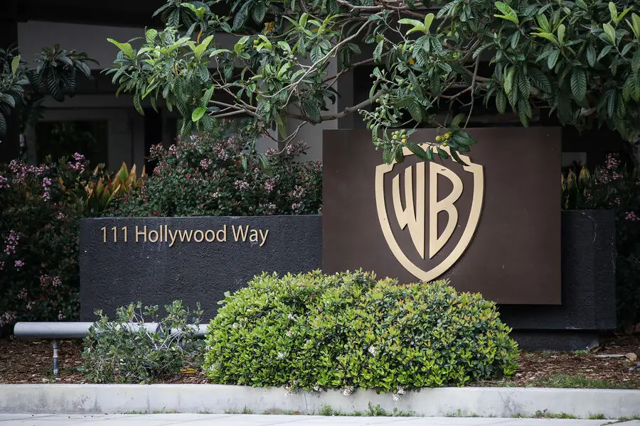 "Warner Bros." Rusiya bazarına qayıtdı
