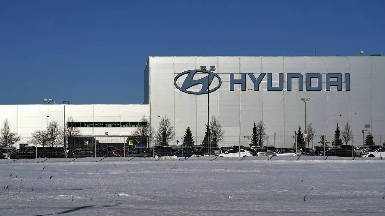 "Hyundai" miqrant reydindən sonra ABŞ-də zavodun tikintisini təxirə salıb