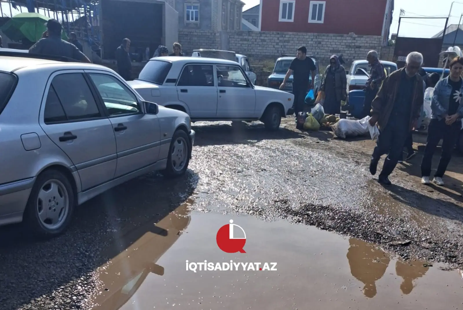 Biləsuvarın “palçıqlı bazarı” - şərait yox, icarələr baha - FOTOREPORTAJ