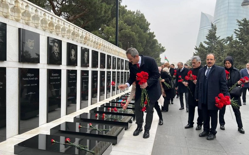 Türkiyənin Təhsil nazirinin rəhbərlik etdiyi nümayəndə heyəti Azərbaycanda səfərdədir