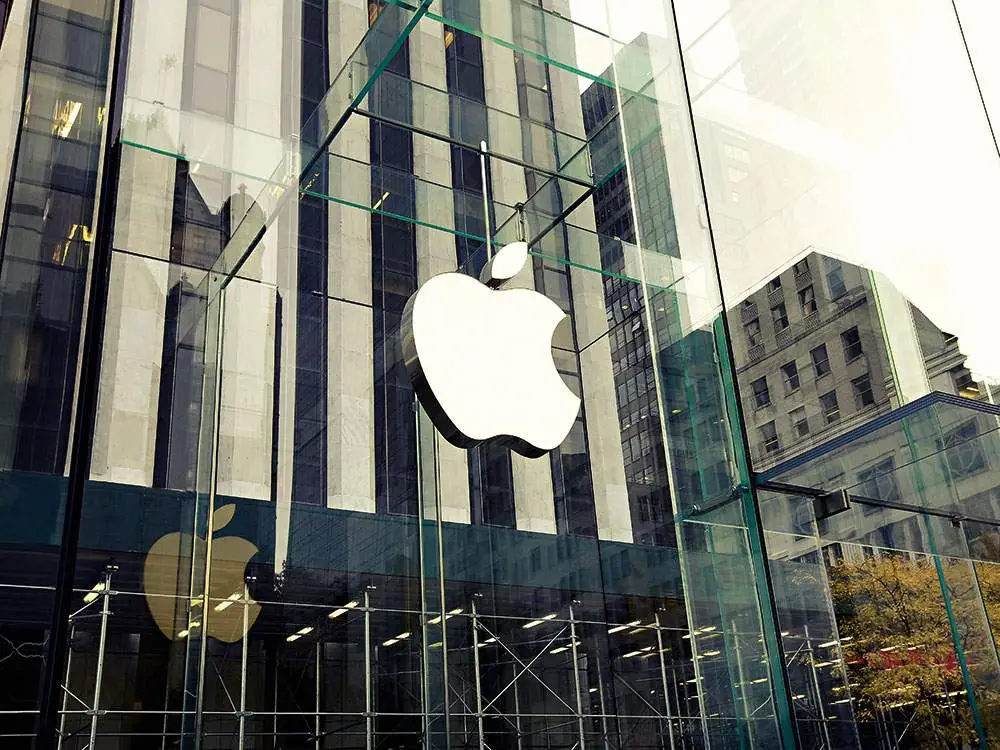 "Apple"ın bazar dəyəri ilk dəfə 4 trilyon dolları ötdü