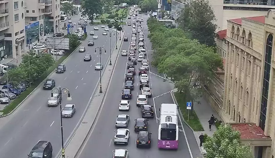 Bakıda hazırda bəzi yollarda sıxlıq müşahidə olunur