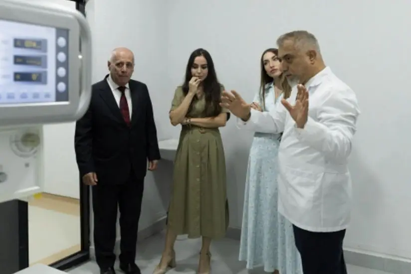 Leyla Əliyeva və Alena Əliyeva LDU-nun nəzdində yaradılmış Baytarlıq Klinikası ilə tanış olublar