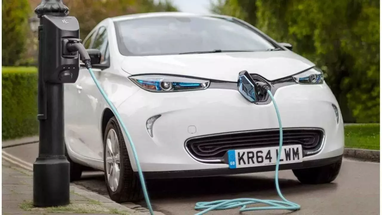 Dünyada elektrikli avtomobil satışları rekord səviyyəyə çatdı