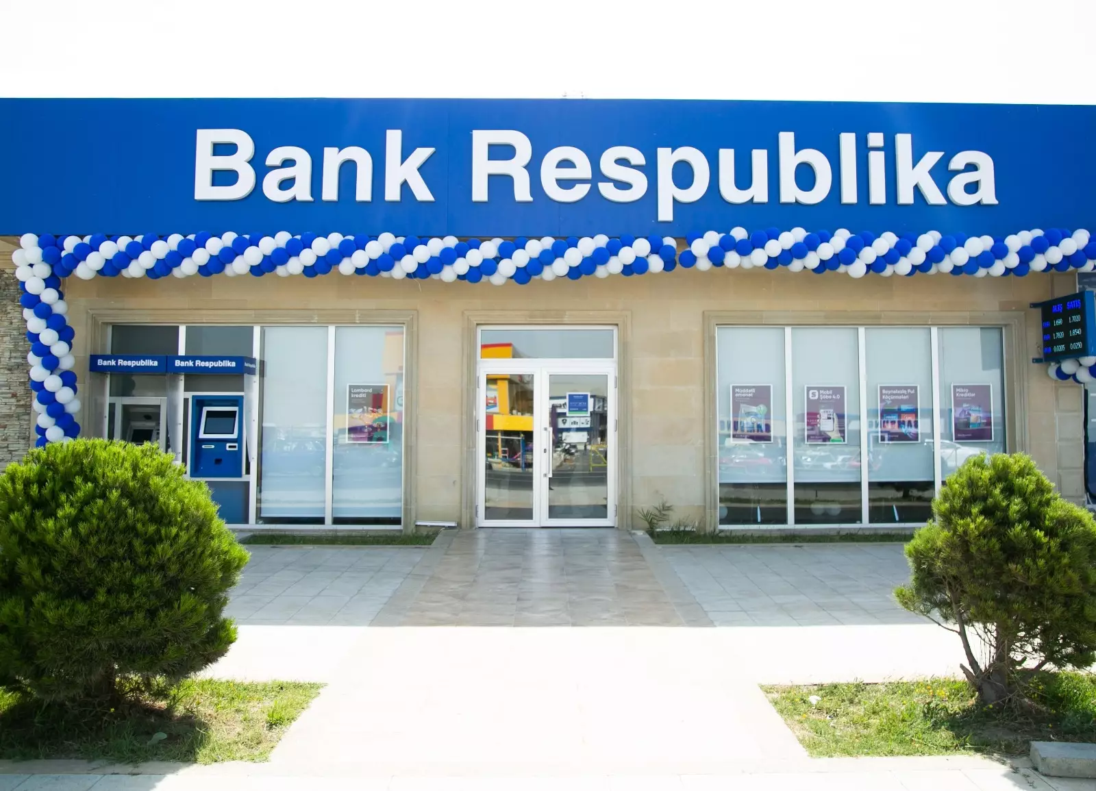 Bank Respublika “Sədərək” ticarət mərkəzində yeni filialını açdı