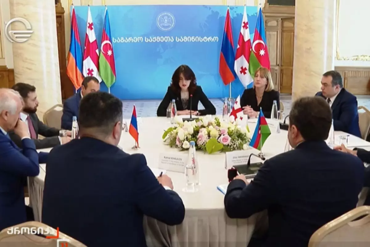 Gürcüstan, Azərbaycan və Ermənistan XİN rəhbərləri müavinlərinin görüşü başlayıb