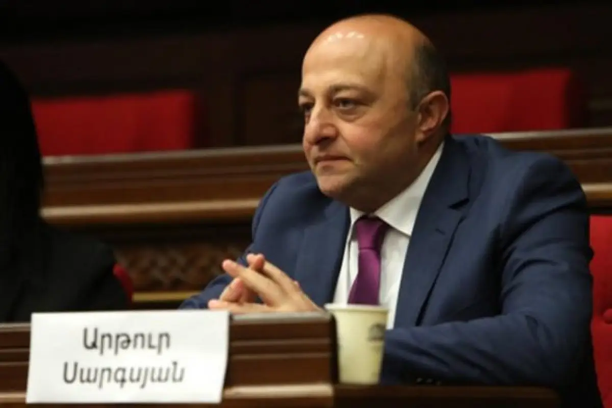Ermənistan parlamenti deputatı toxunulmazlıqdan məhrum edib, həbsinə icazə verib