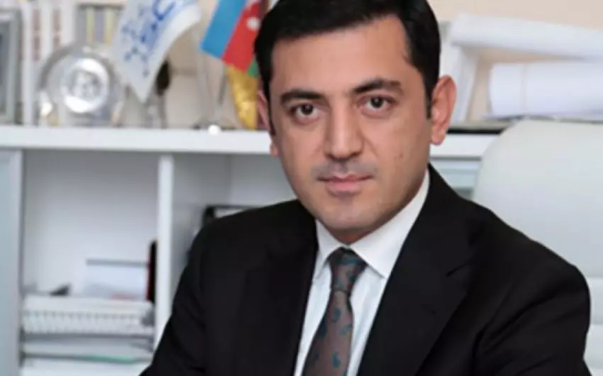 Aparat rəhbərinə ağır itki üz verib