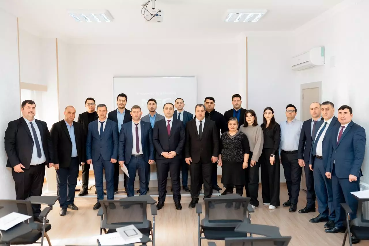 Naxçıvanda "Maliyyə və mühasibat uçotu" təlimlərinin ilk sessiyası keçirilib - FOTO