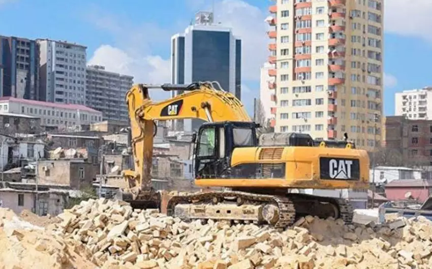 Bakının bəzi ərazilərində köhnə tikililər söküləcək