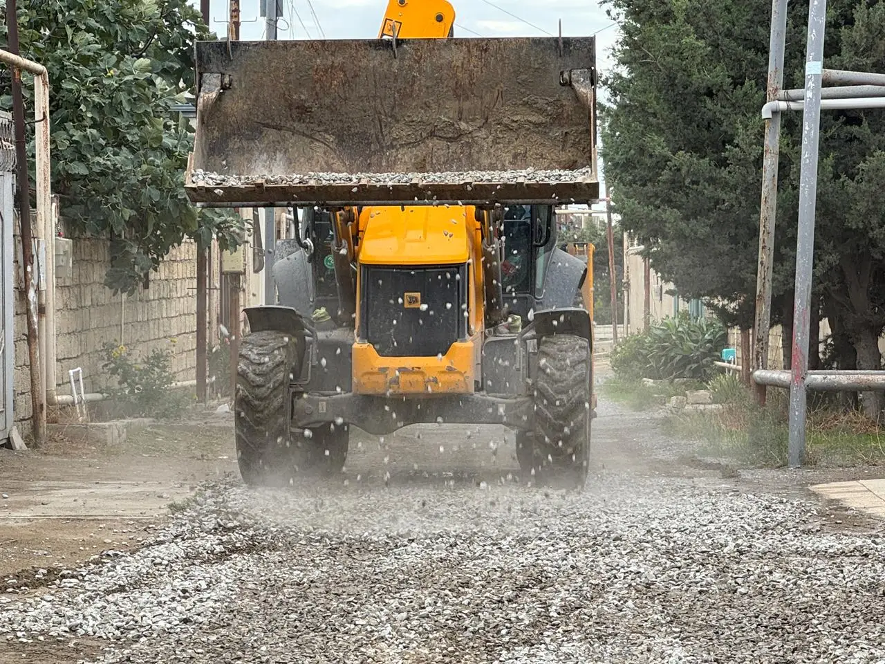Suraxanıda yol problemi sakinlərin təşəbbüsü ilə aradan qaldırılıb - FOTO 