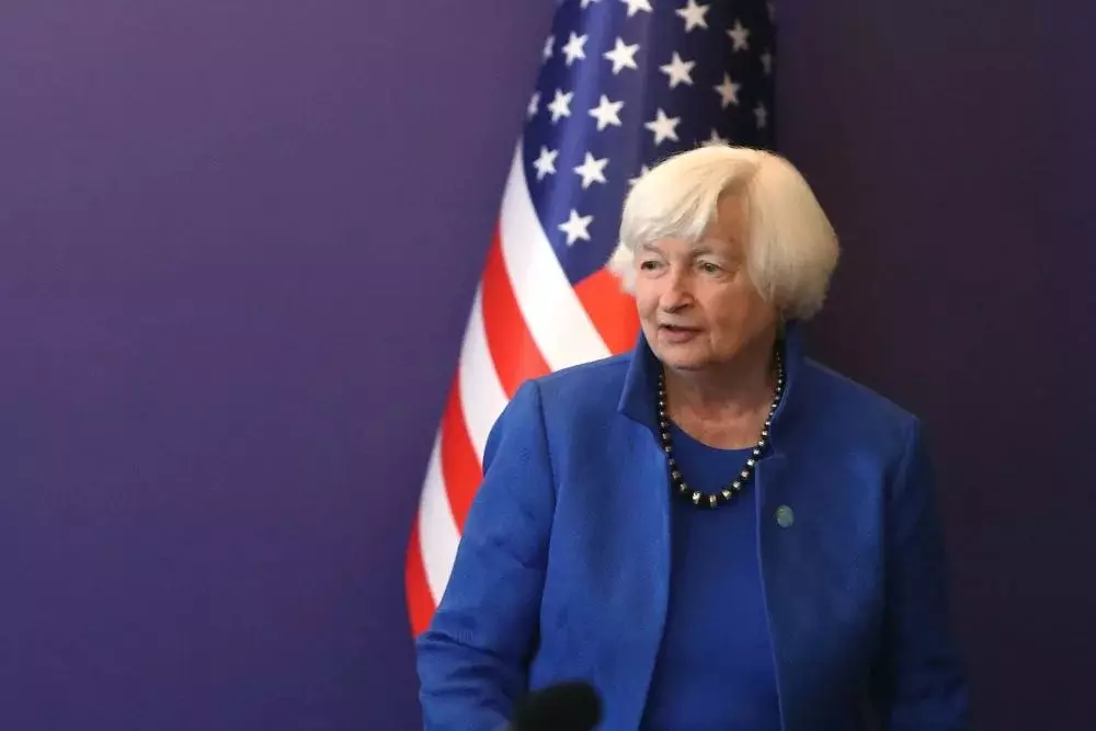 Yellen: Trampın tarifləri ölkəni tənəzzüllə təhdid edir