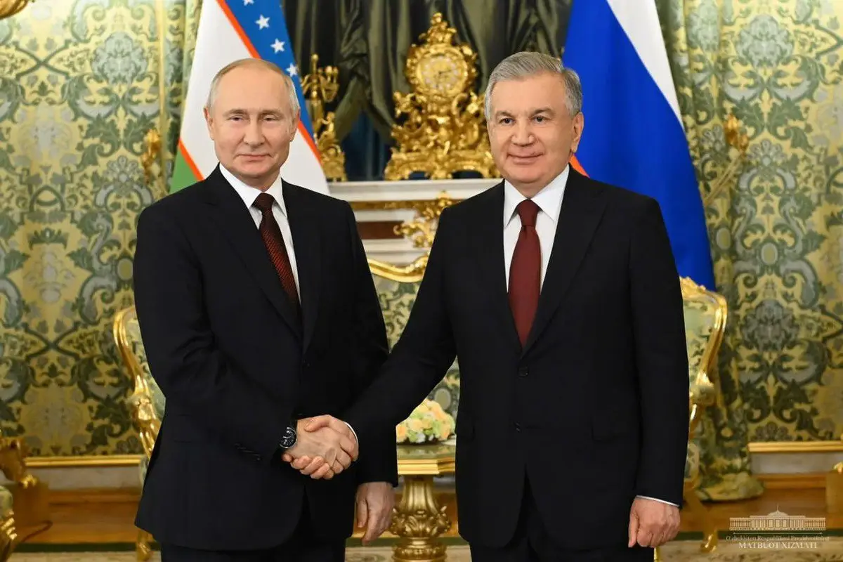 Vladimir Putin Şavkat Mirziyoyevə zəng edib