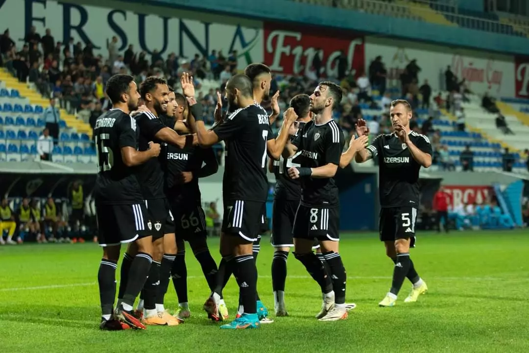 "Qarabağ" "Neftçi"nin rekordunu təkrarlayıb