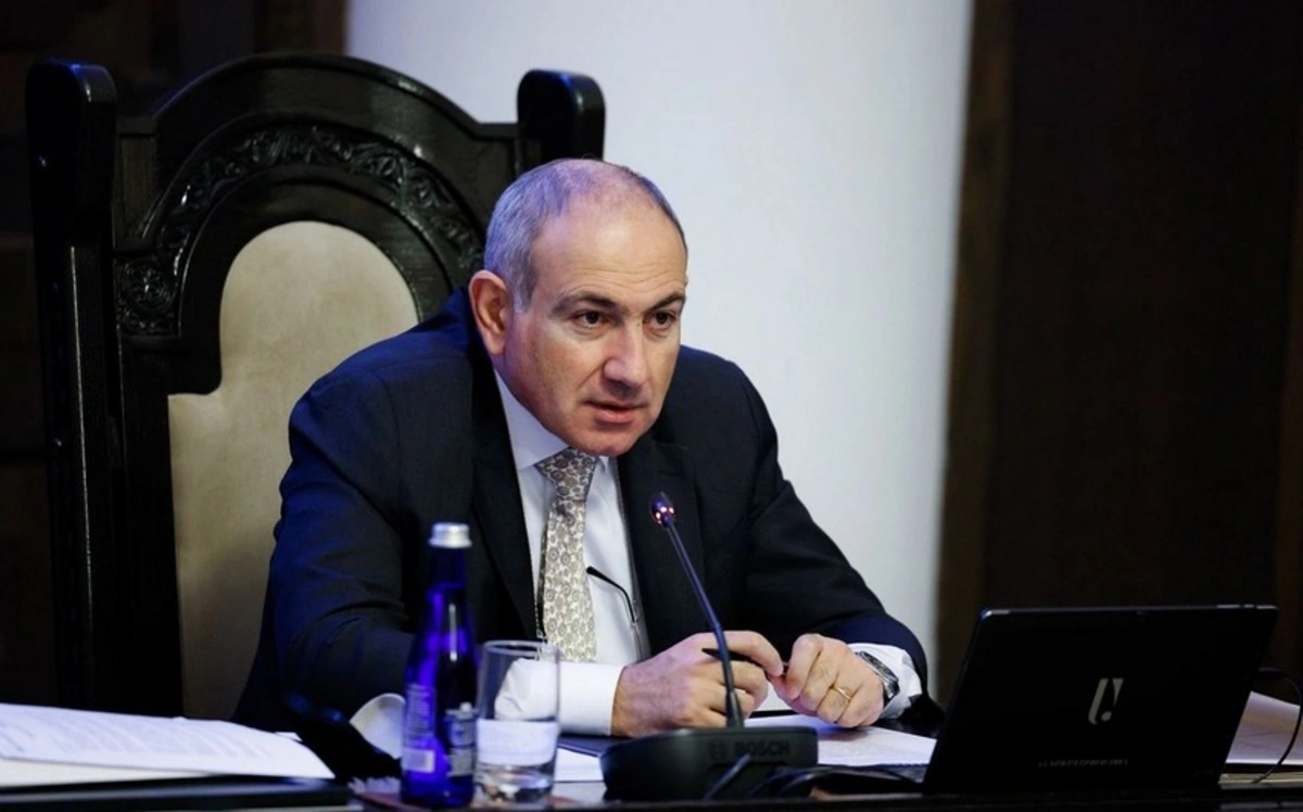Paşinyan: “Kilsə də xalqındır, onu geri qaytarmalıyıq”