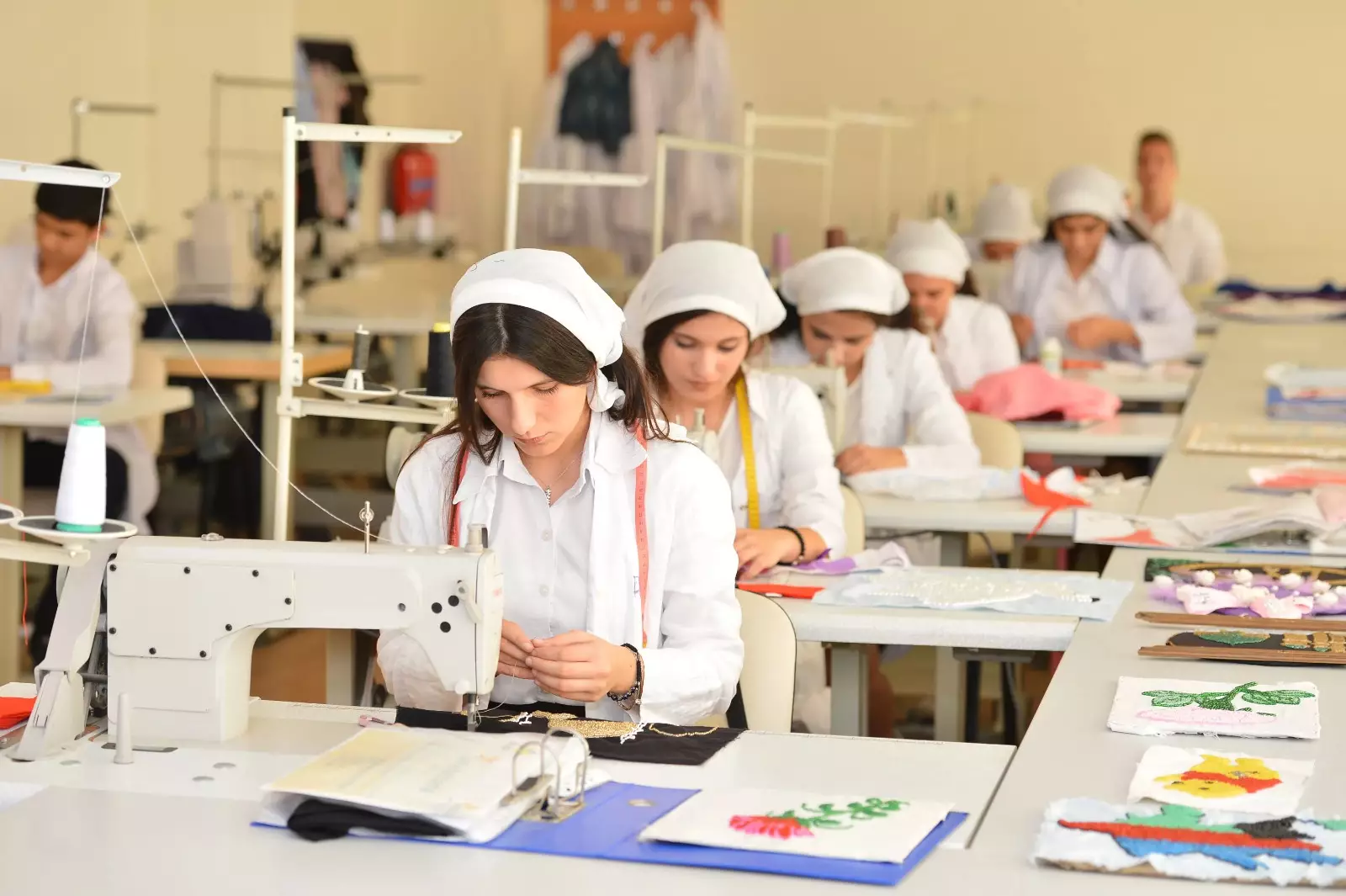 Azad olunmuş ərazilərdə peşə təhsili alacaq 3 min nəfərin təhsil haqqını dövlət ödəyəcək