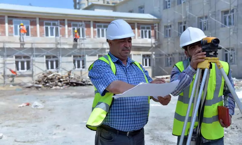 Azərbaycanda özbaşına tikinti işlərinin aparılmasına görə cəzalar sərtləşdirilib