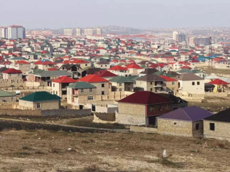 Son günlərin qarı Bakının bu ərazilərindəki evlər üçün təhlükəyə çevrilib