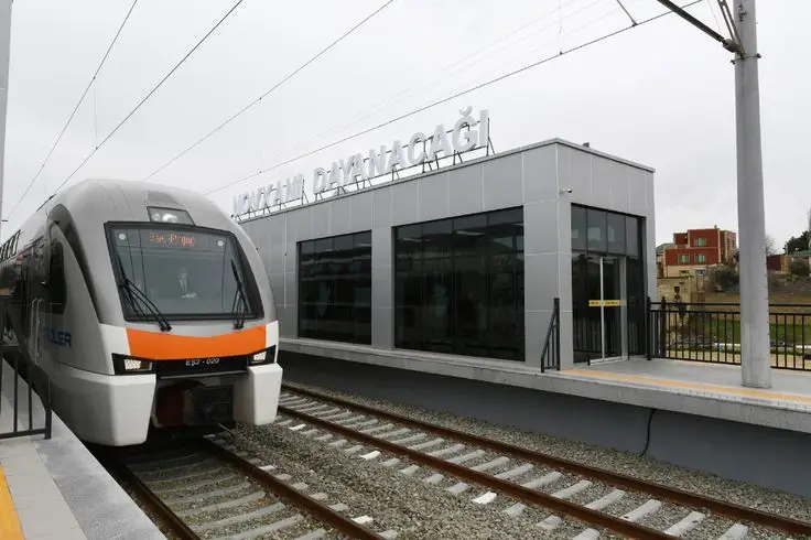 Dəmir yolu nəqliyyatından istifadə edənlərin sayı 21%-dək artıb