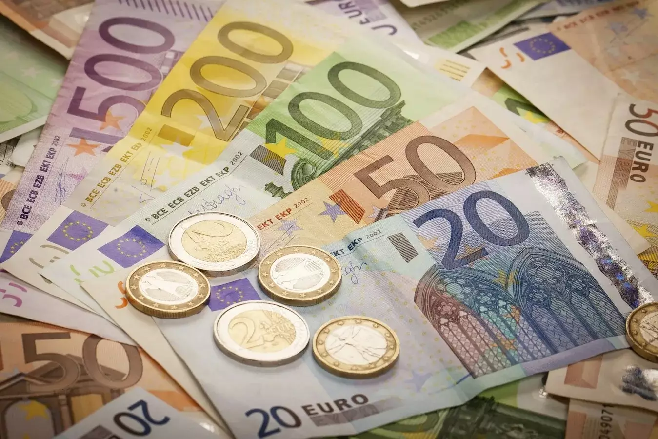 Fransa Ukraynaya 200 milyon avro ayıracaq