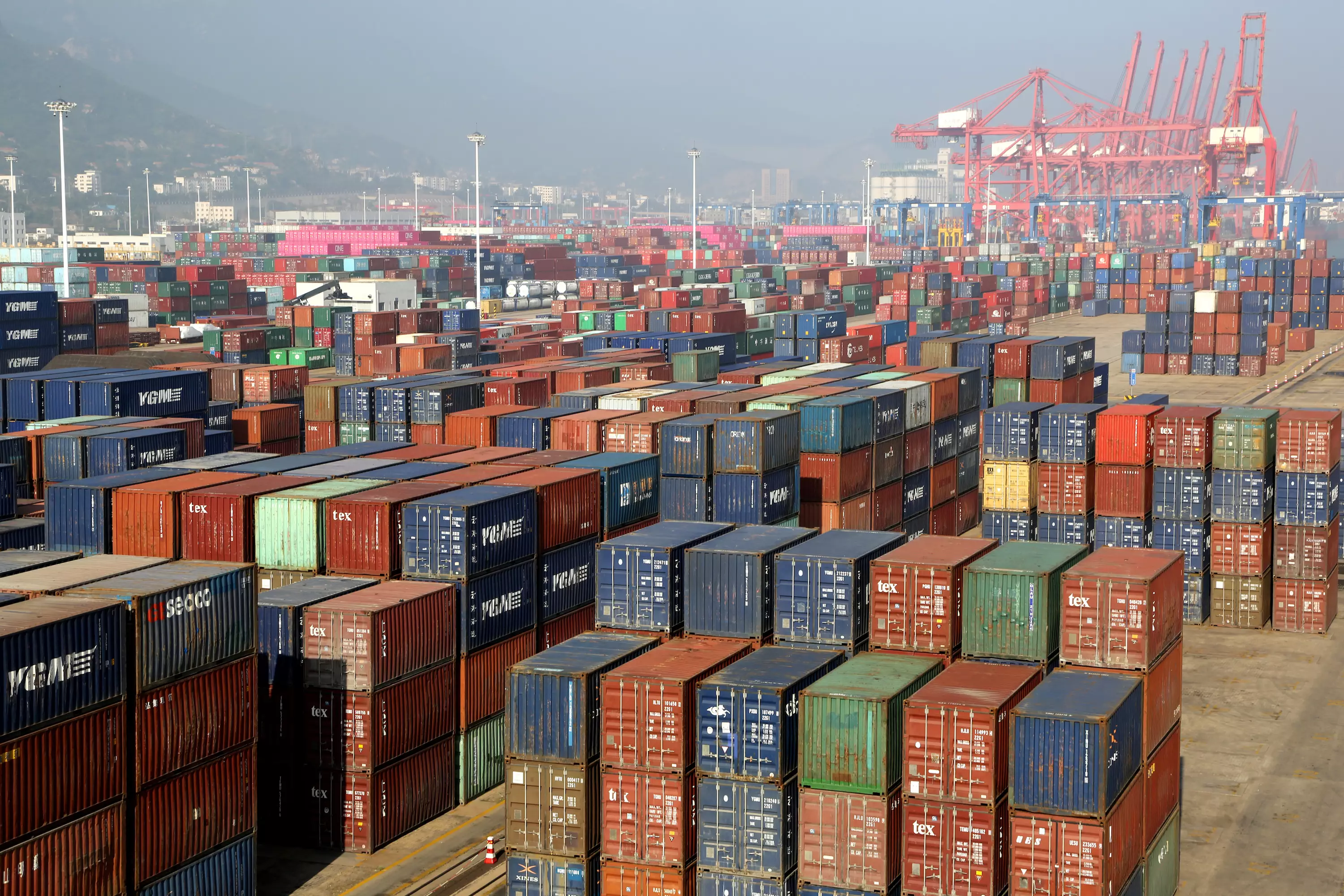 MDB ölkələri arasında qarşılıqlı ticarət 8% artıb