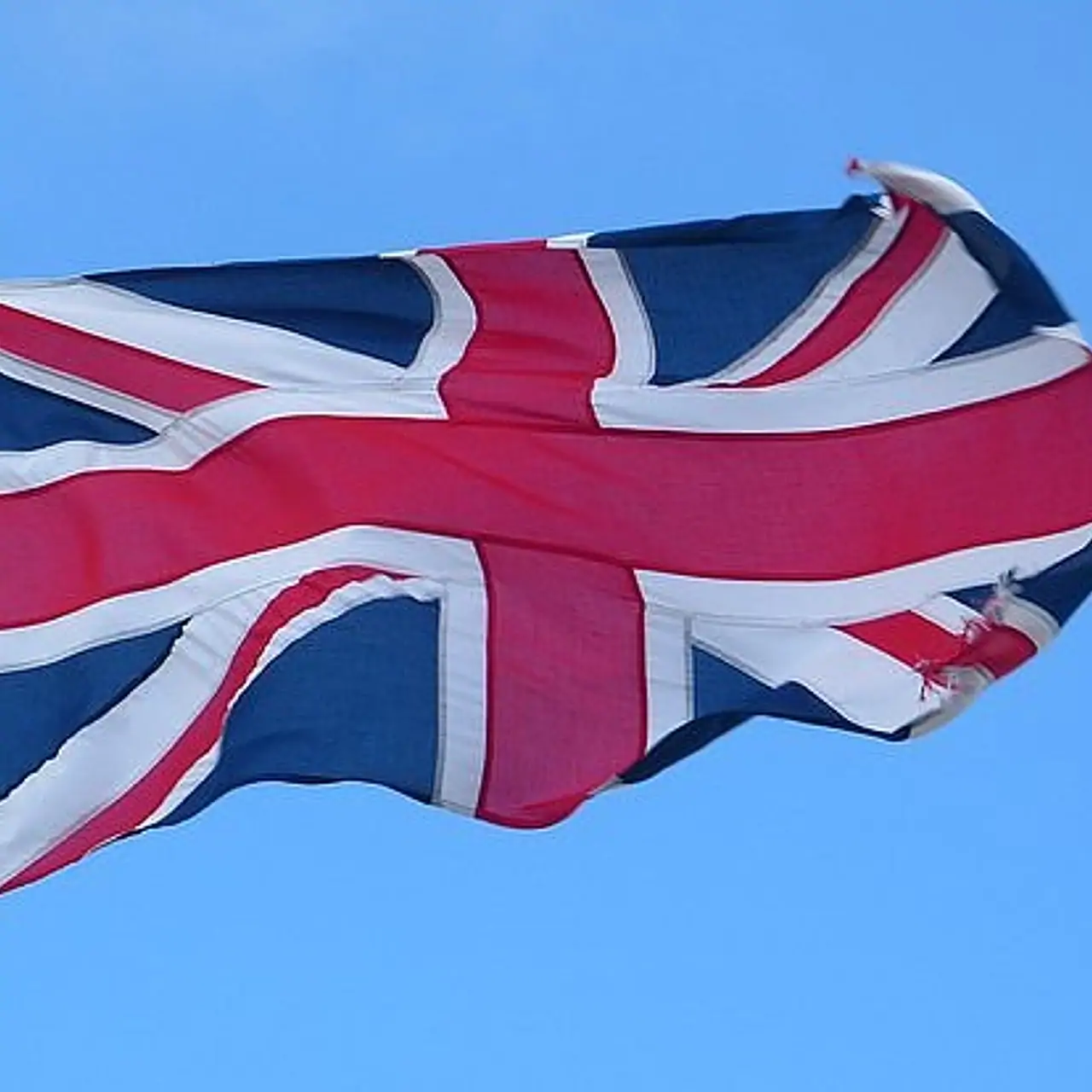 Böyük Britaniya hərbi büdcəsini artırır?