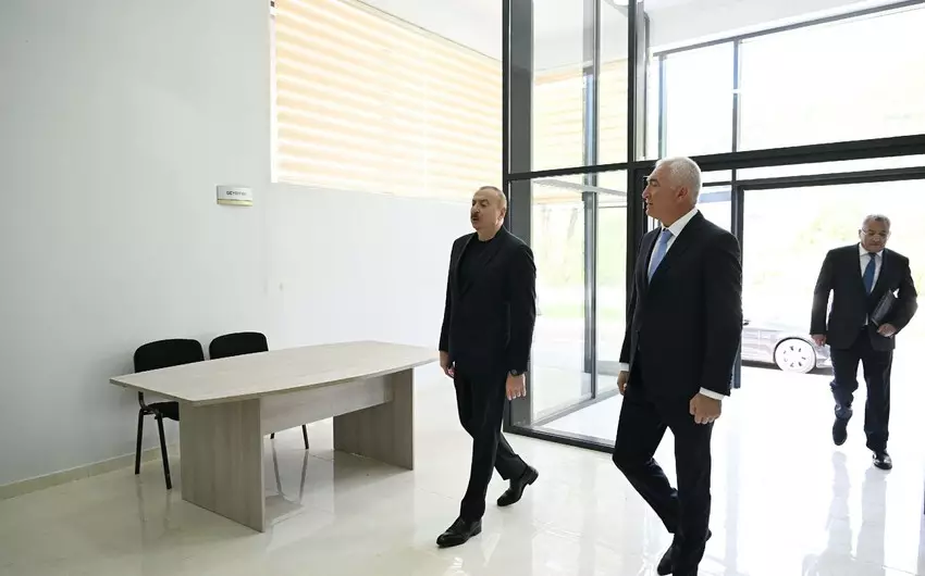 İlham Əliyev Laçın rayonunun Bəylik kəndinin açılışında iştirak edib - FOTO