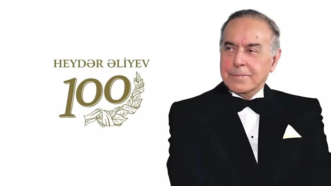 Ceyhun Bayramov Heydər Əliyevin 100-cü ildönümü ilə bağlı paylaşım edib