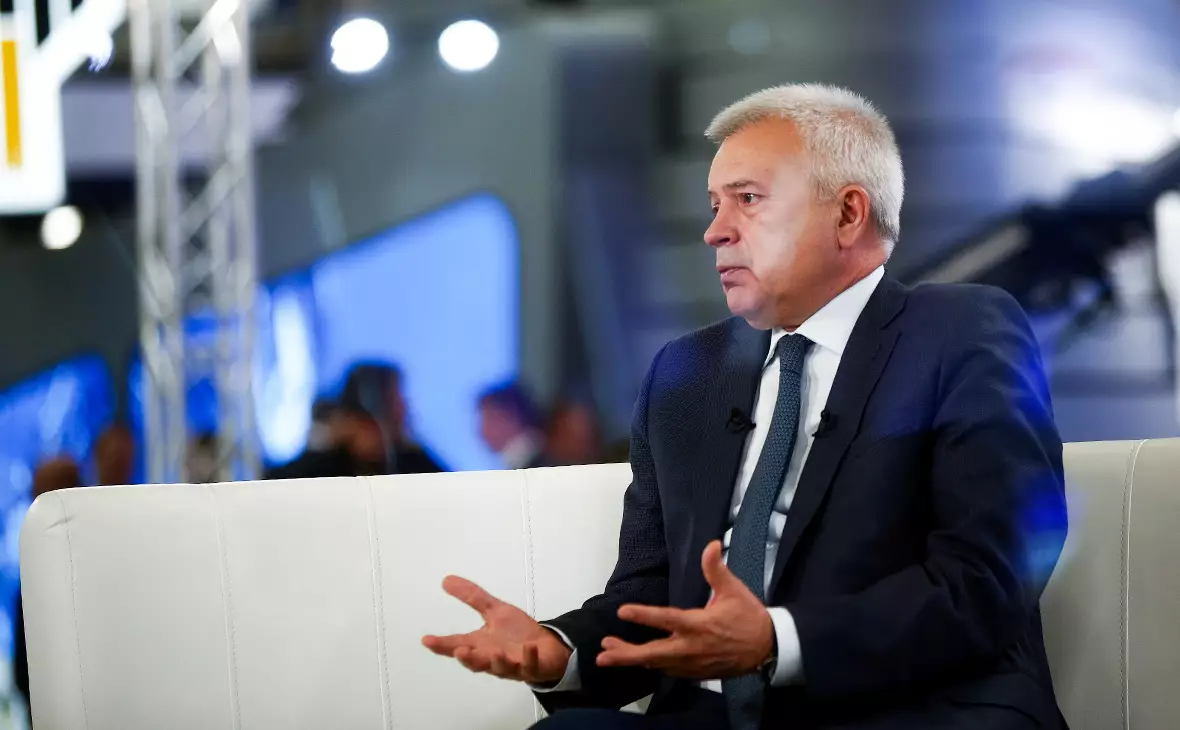 Vahid Ələkbərov sərvətini 120 milyon dollar artırıb