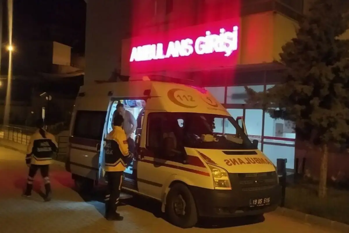 Türkiyədə məsciddən çıxanlara atəş açılıb: 6 yaralı var