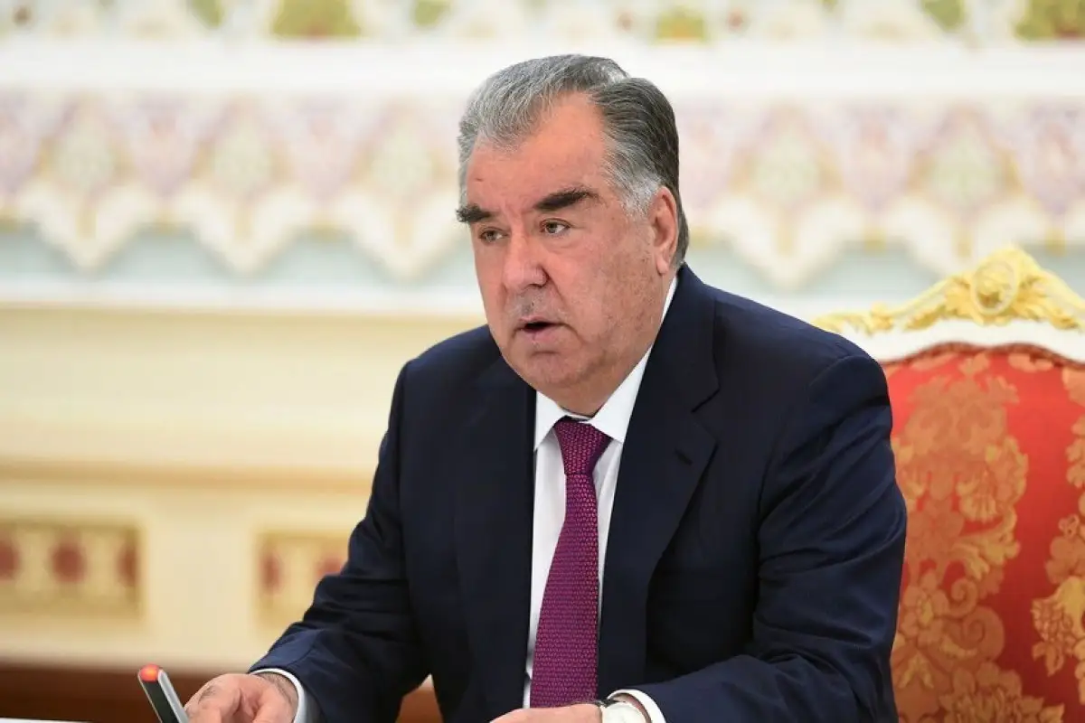 Emoməli Rəhmon Prezident İlham Əliyevi təbrik edib