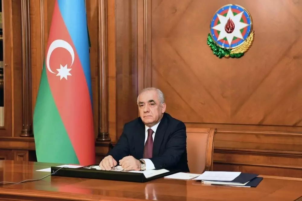 Baş nazir  Dövlət Miqrasiya Xidmətinin əməkdaşları ilə bağlı QƏRAR