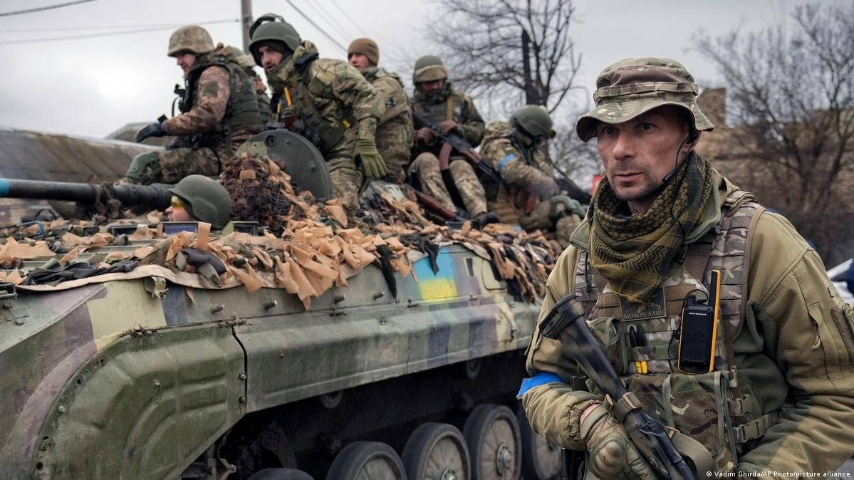 Ukrayna ordusu şəxsi heyətin həyatını xilas etmək üçün geri çəkildi