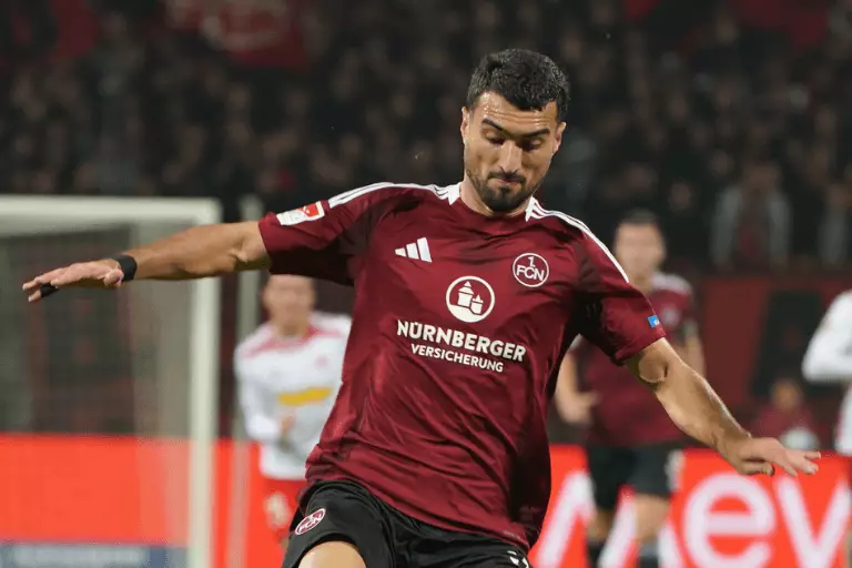 Mahir Emreli II Bundesliqada növbəti qollarını vurub