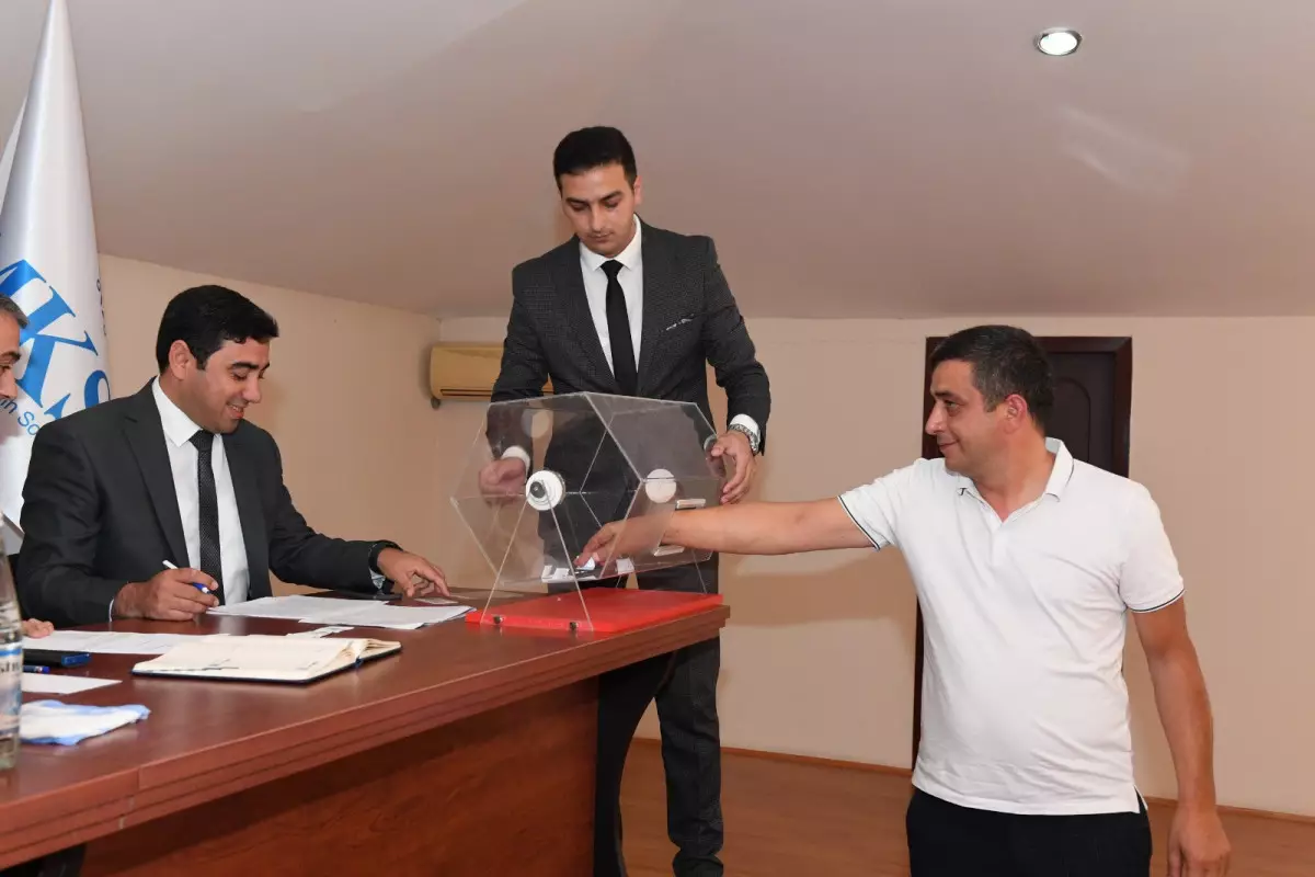 Zabuxa 22 ailə köçürüləcək