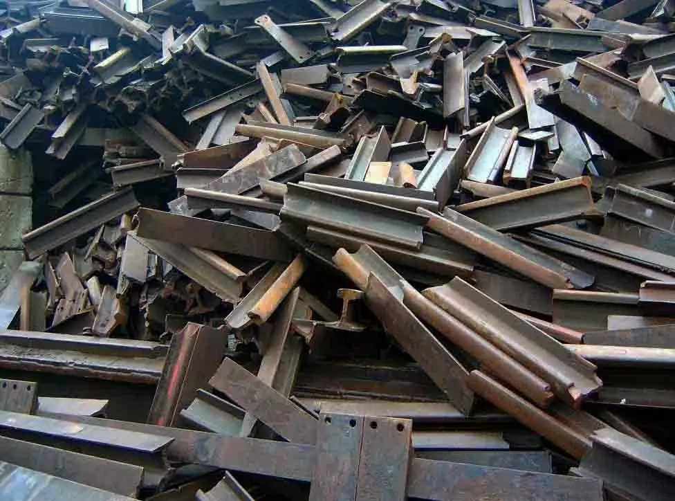 Ölkənin qara metal satışı azalır