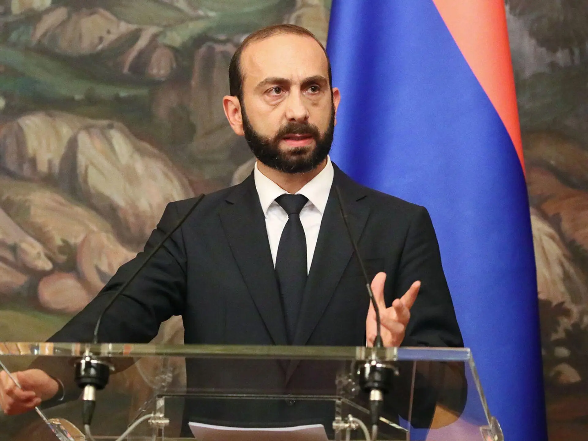 Mirzoyan: İrəvan və Bakı sülh sazişinin imzalanma yeri və tarixi ilə bağlı hələ qərar verməyiblər