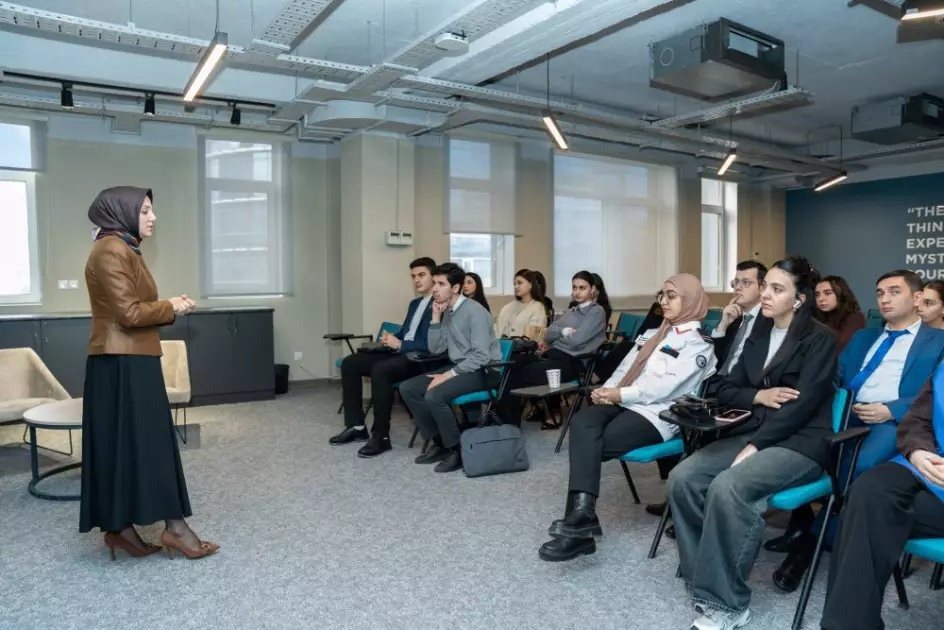 “Media savadlılığı” Həftəsi çərçivəsində könüllülər üzrə məsul şəxslər üçün təlim keçilib - FOTO
