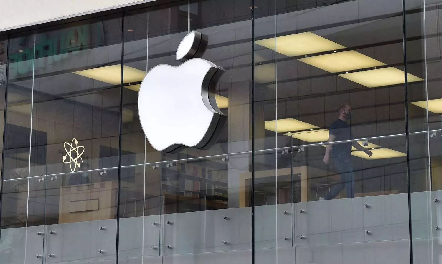 Apple Avropada iPhone-un funksionallığını məhdudlaşdıra bilər