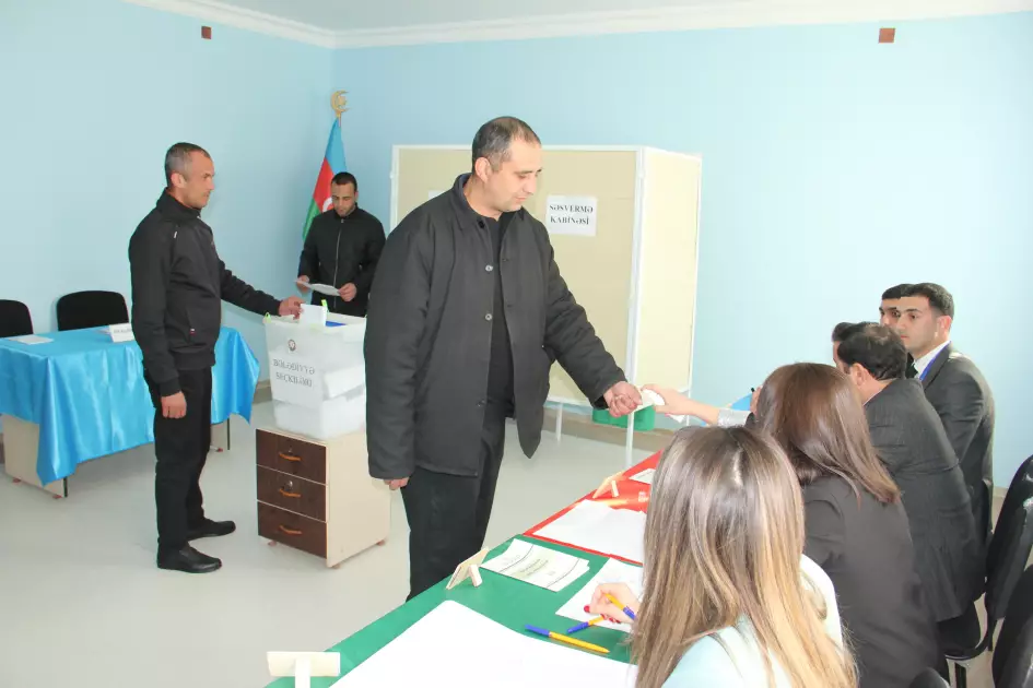 Naxçıvanda məhkumlar bələdiyyə seçkilərində səs veriblər - FOTO