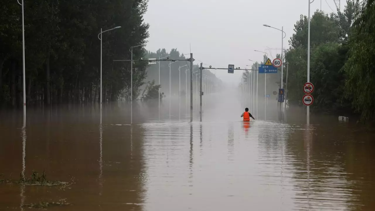 Çində daşqın təhlükəsi ilə əlaqədar "qırmızı" xəbərdarlıq verilib