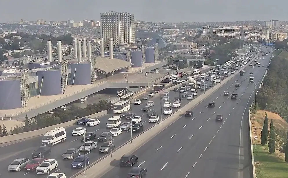 Bakıda hazırda bəzi yollarda sıxlıq müşahidə olunur
