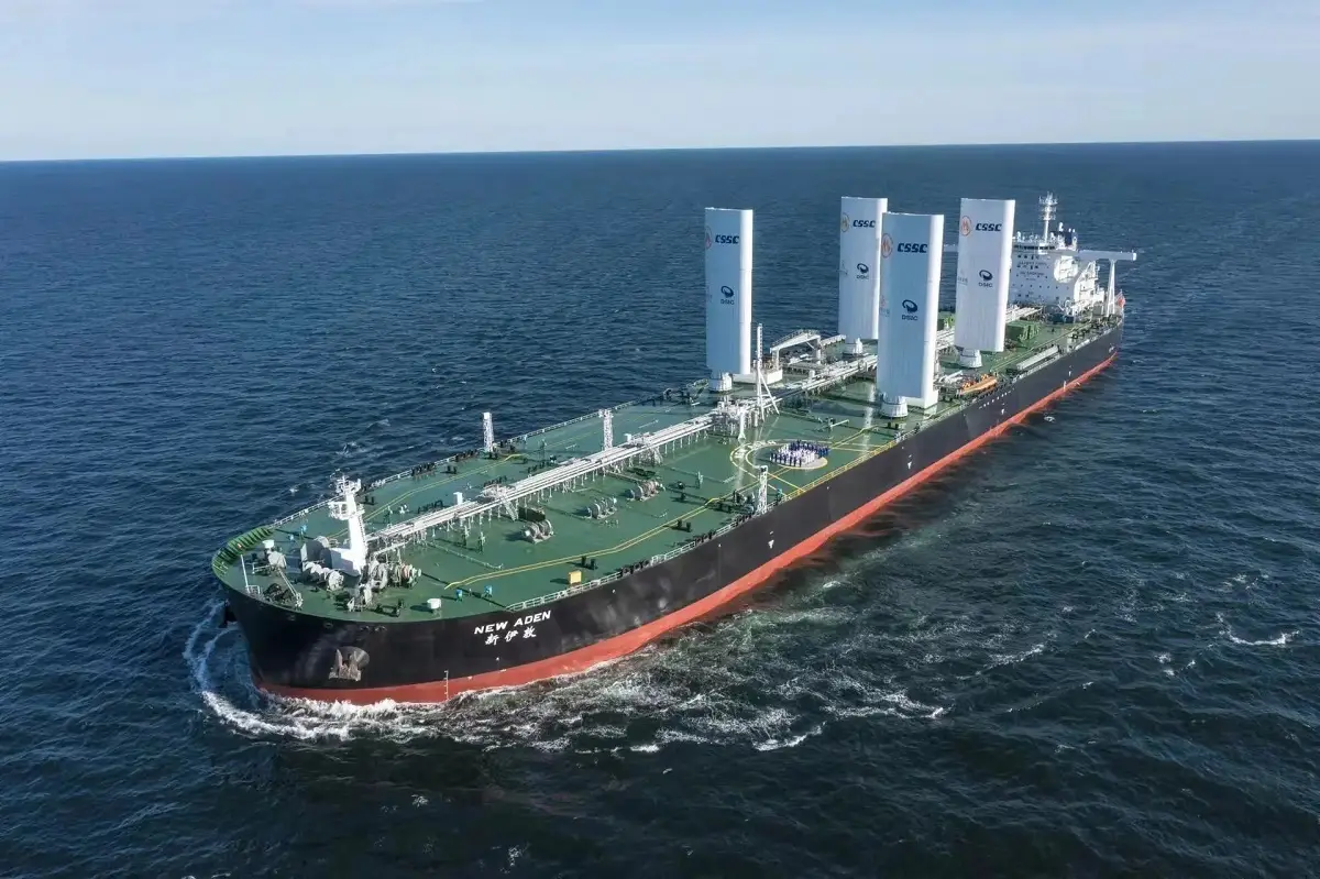 Neft supertankerlərinin icarə haqqı bu il 576% artıb