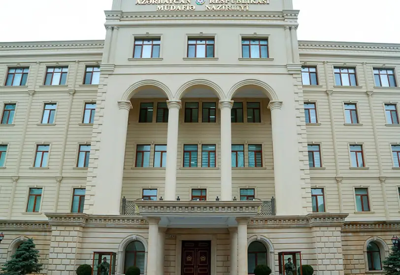 MN hərbi hissələrdə görüşə müvəqqəti məhdudiyyətlə bağlı vətəndaşlara yenidən müraciət edib