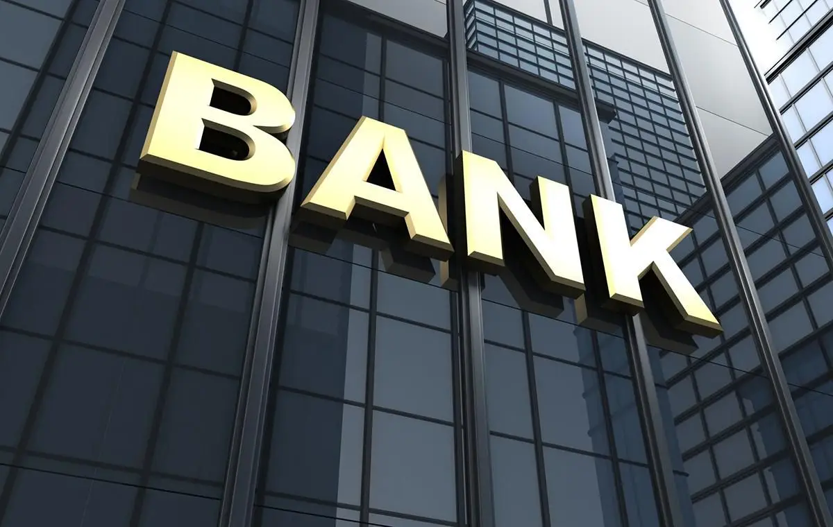 Azərbaycanda "Banklara aidiyyəti olan şəxslərlə əməliyyatların aparılması Qaydası" dəyişib