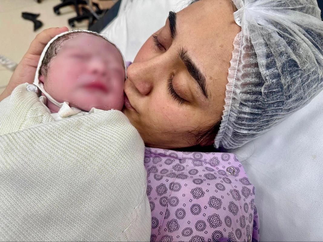 Azərbaycanda 2025-ci ilin ilk körpəsi dünyaya gəlib - FOTO