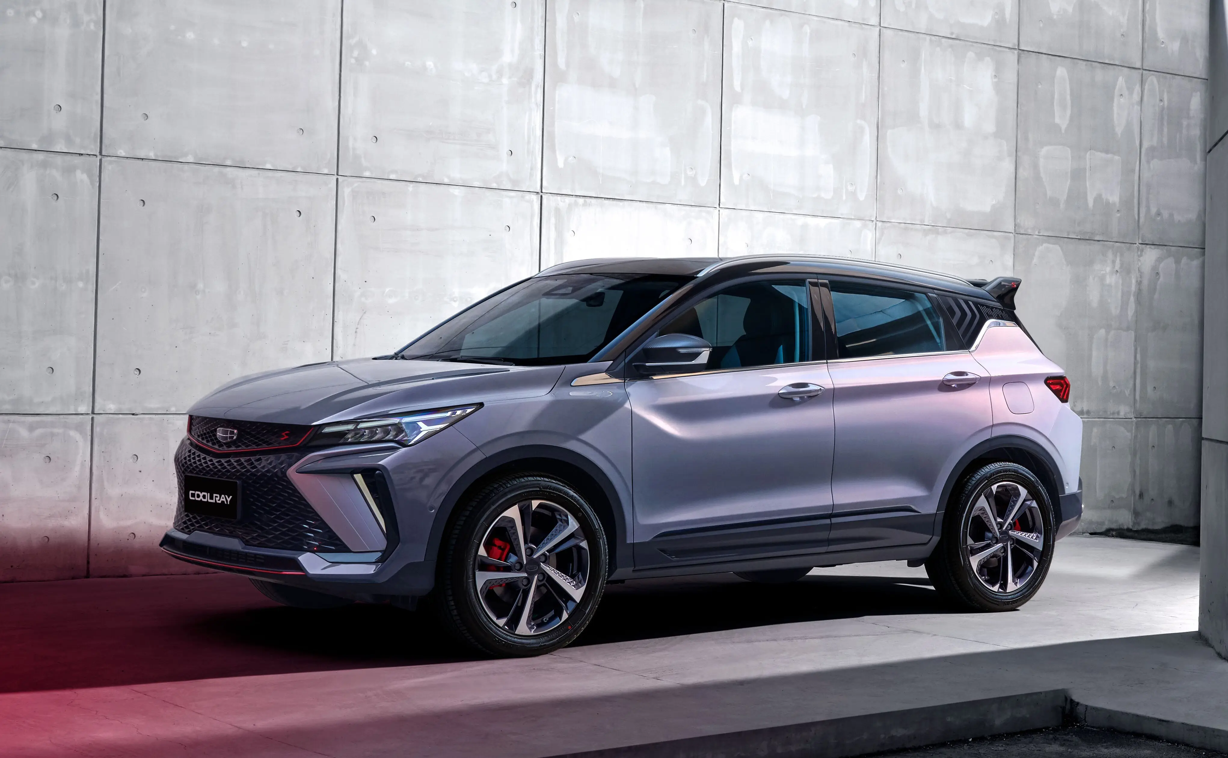 "Geely"in xalis mənfəəti 14% azalıb