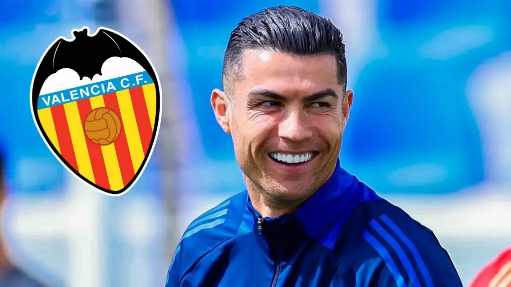 Ronaldo İspaniyada klub ala bilər