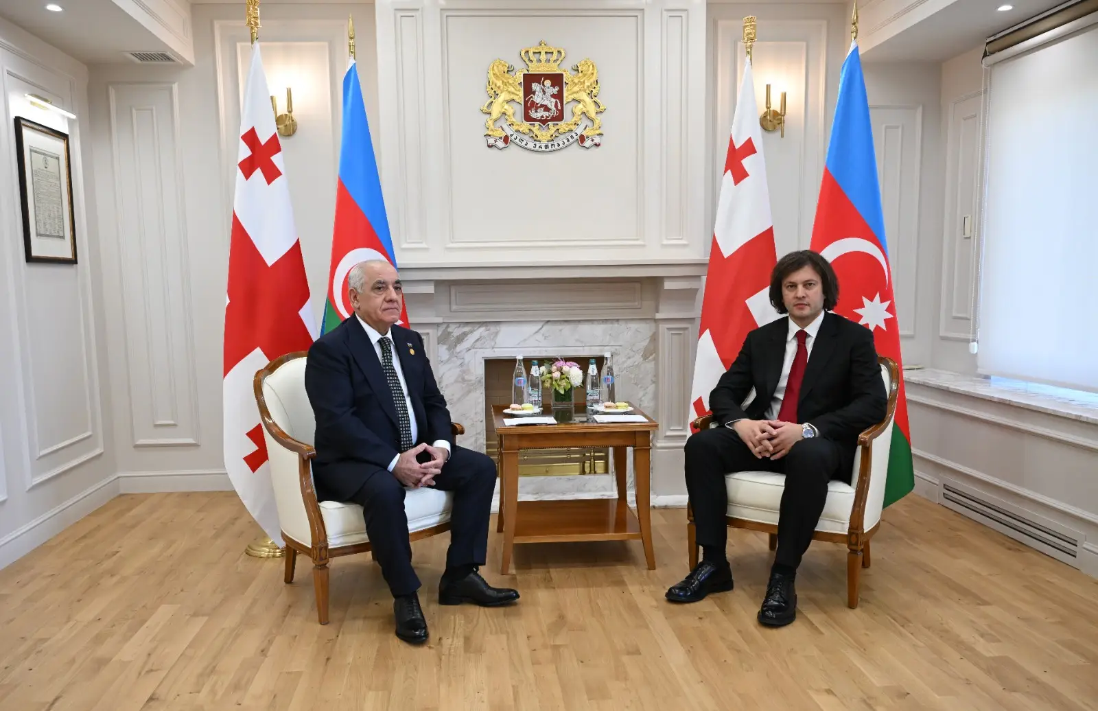 Əli Əsədov Tbilisidə Gürcüstanın Baş naziri İrakli Kobaxidze ilə görüşüb - FOTO